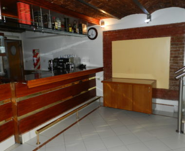 Bar and Breakfast Area